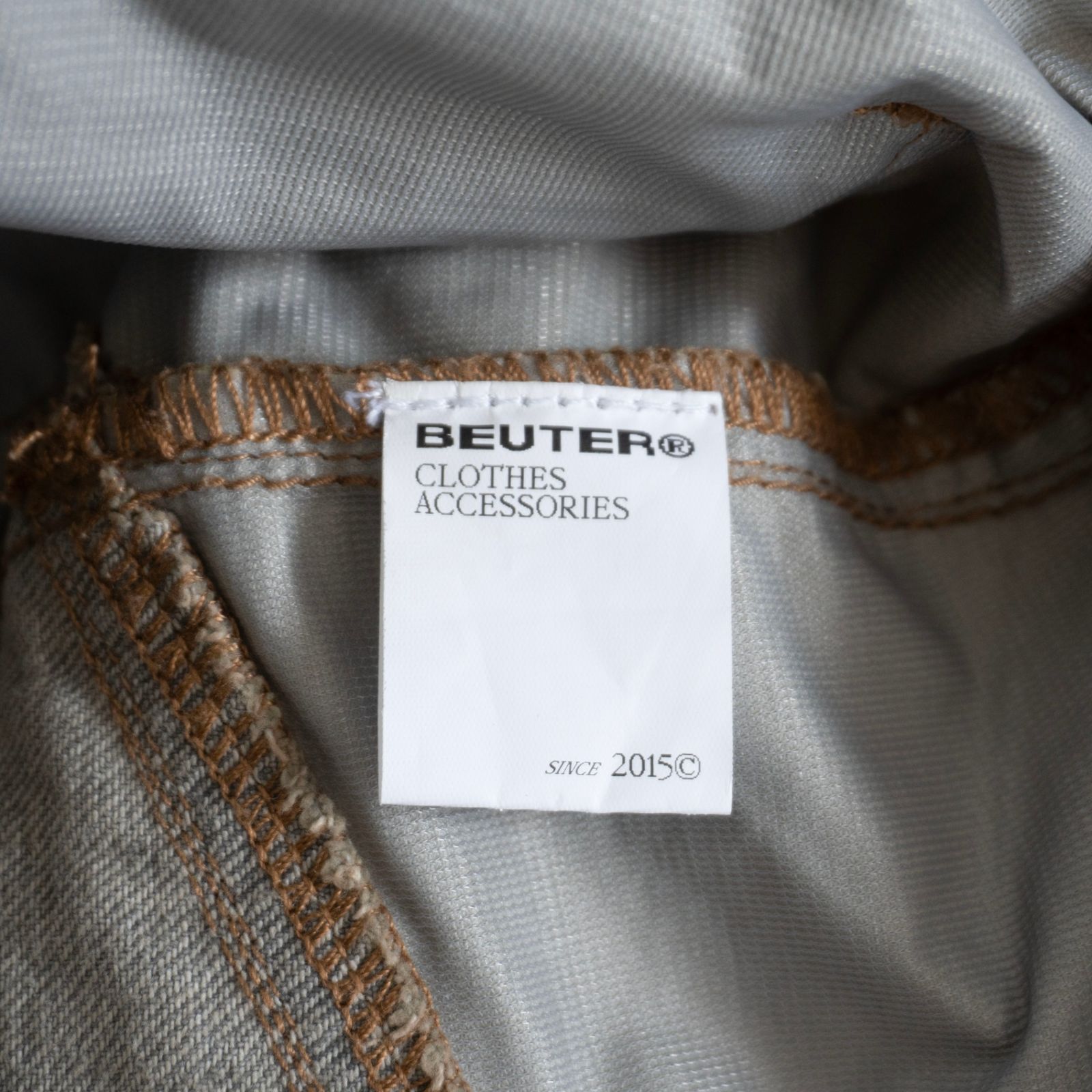 【雰囲気抜群】BEUTER【ナイロンデニム切替パンツ】 L ダメージ加工 26070584 雰囲気抜群】BEUTER【ナイロンデニム切替パンツ】 L ダメージ加工