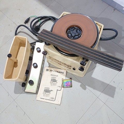 Makita マキタ　9820-1　刃物研磨機