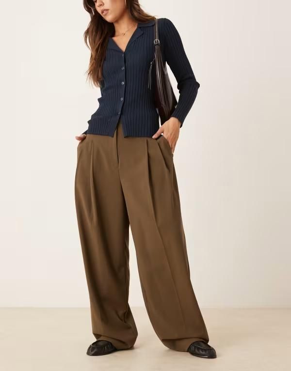 マンゴ レディース ボトムス カジュアルパンツ パンツ Mango pleat front tailored pants Khaki カーキ