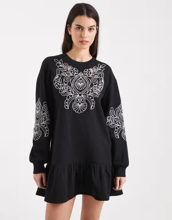 ミスセルフフリッジ レディース トップス ワンピースウェット シャツ 刺繍 Misselfridge cutwork embroideredropped waist sweatshirt dress