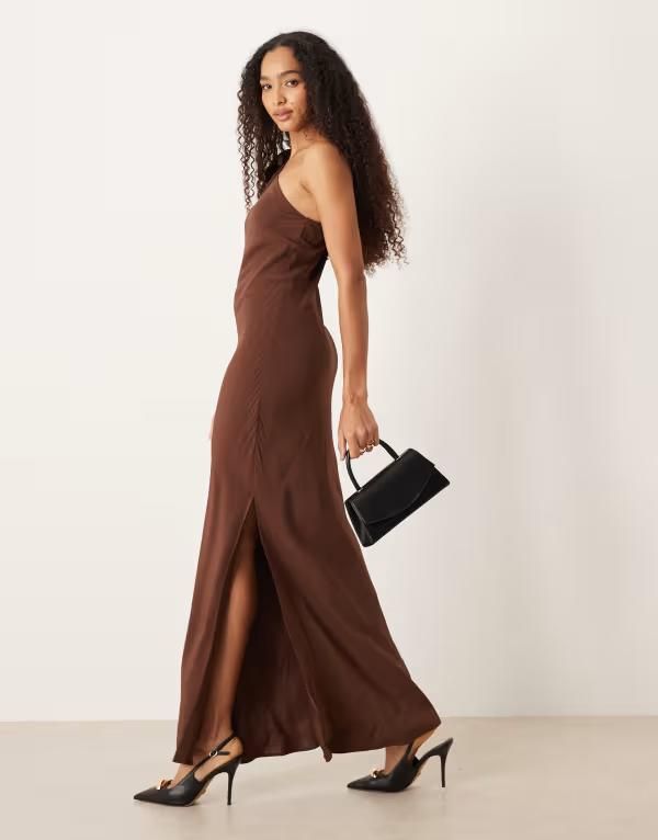 マンゴ レディース トップス ワンピース マキシワンピース ワンショルダー マキシ Mango oneshoulder maxi dress in chocolate Chocolate チョコレート