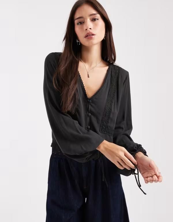 エイソス レディース トップス シャツ ブラウス レース ASOS DESIGN textured long sleeve lace inserts blouse Black ブラック