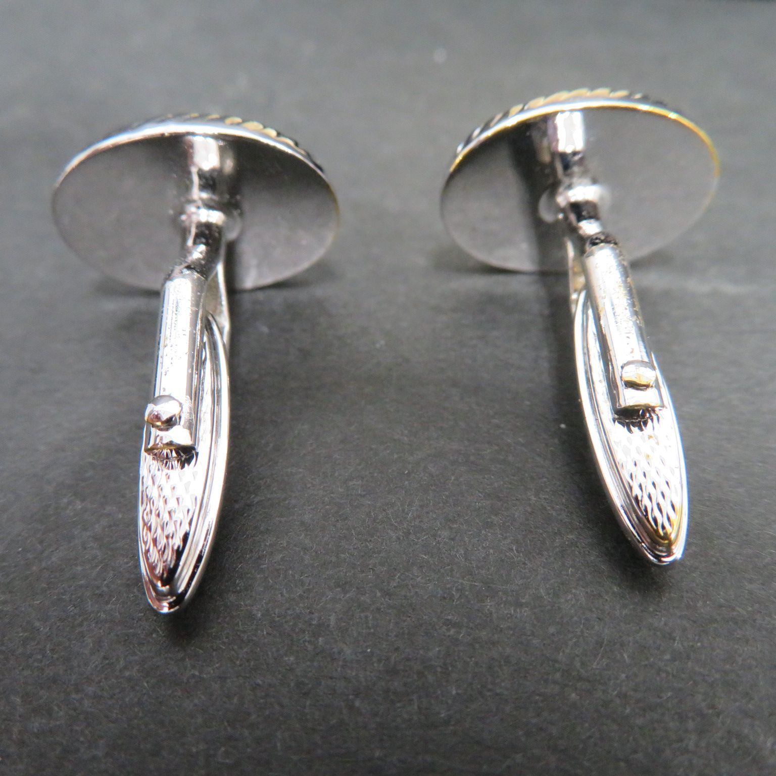 4893☆カフス□アルフレッドダンヒル(ALFRED DUNHILL)□送料込み