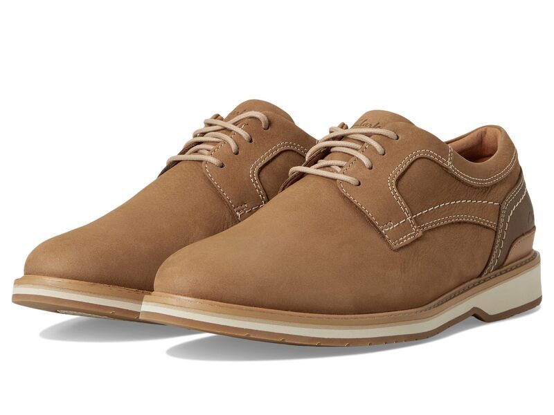 クラークス メンズ シューズ オックスフォード Clarks Monahan Plain Sand Nubuck サンド