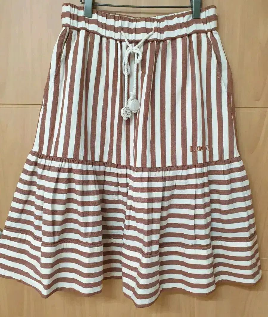 LUCKY CHOUETTE ラッキーシュエトゥ スカート 36 (328000->70000) 8,724円