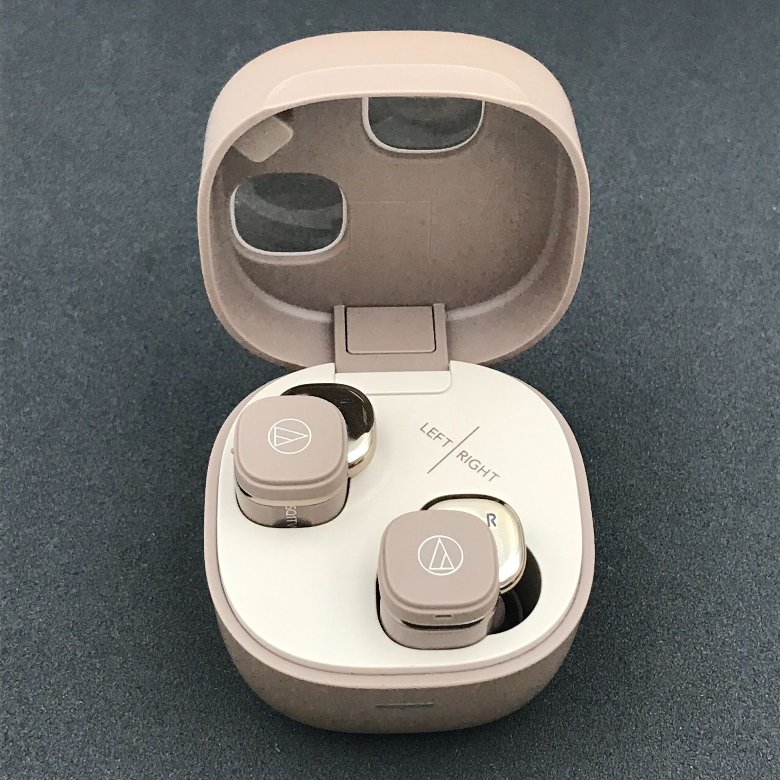 □audio-technica オーディオテクニカ ATH-SQ1TW 完全ワイヤレス