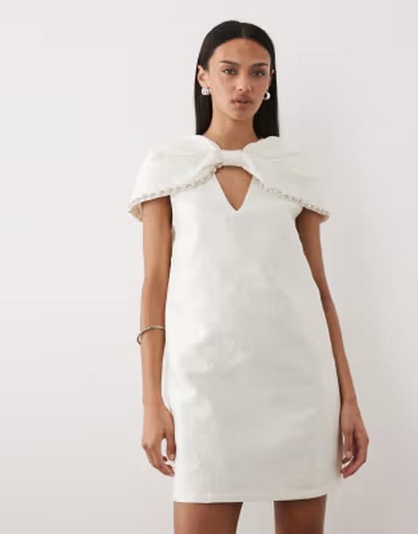 シスタージュン レディース トップス ワンピース ケープデザイン ミニ キャップ ケープ Sister Jane Bridal detachable cape detail pearl embelli 31,070円