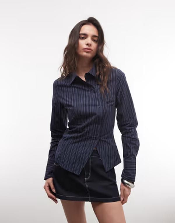 ウィークデイ レディース トップス シャツ アシンメトリー Weekday asymmetric shirt with slit detail in dark blue stripe Dark blu