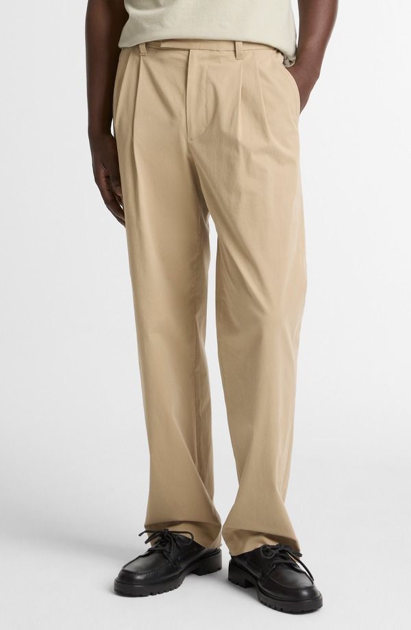 ヴィンス メンズ ボトムス カジュアルパンツ プリーツ コットン Vince Louie Pleated Stretch Cotton Pants Teak
