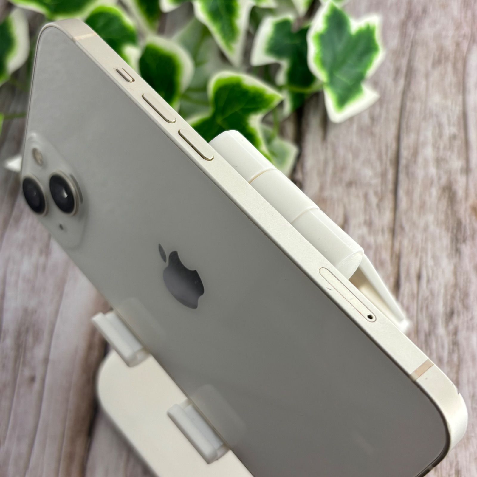 新品バッテリー100%】iPhone13 256GB スターライト SIMフリー - メルカリ