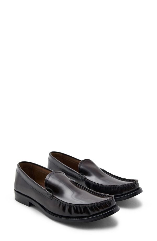 マンゴ レディース シューズ スリッポン・ローファー MANGO Gathered Moc Toe Loafer Chocolate チョコレート