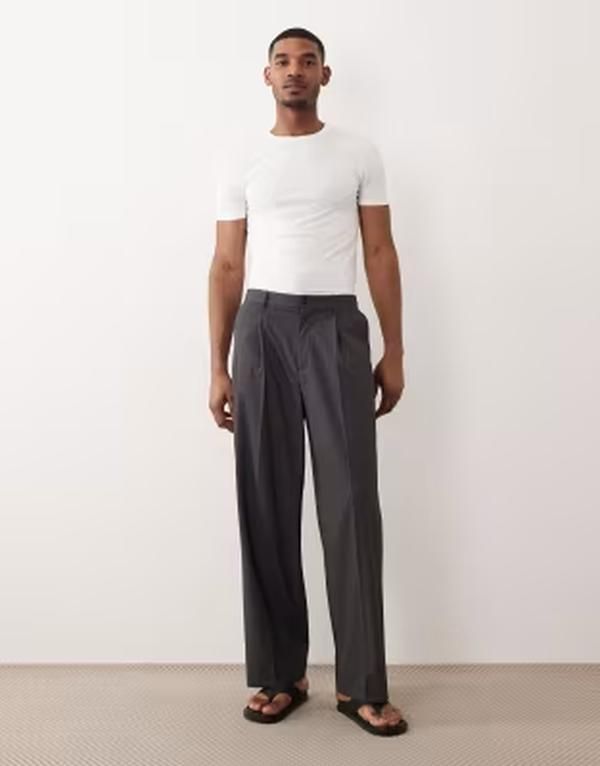 エイソス メンズ トップス Tシャツ ASOS DESIGN Essentials 2pack muscle fitshirts and WhiteOlive Night ホワイト 7,755円