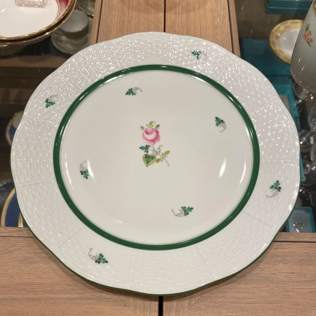 ヘレンド　ウィーンの薔薇　プレートL 直径26cm 新K8-0728☆ 6,000円