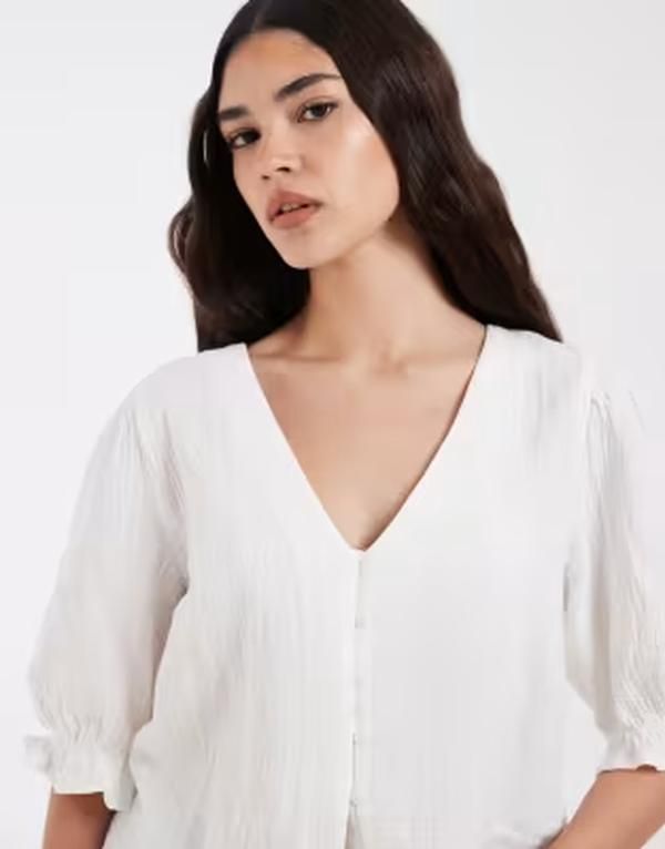 ピーシーズ レディース トップス シャツ ブラウス PIECES puff sleeve button front woven blouse Cloudancer ホワイト 12,236円
