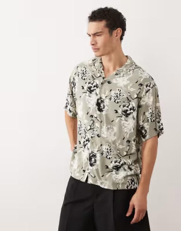 ジャック アンド ジョーンズ メンズ トップス シャツ フラワー柄 プリント フラワー Jack Jones camp collar shirt with floral print Vetiver グ 9,926円