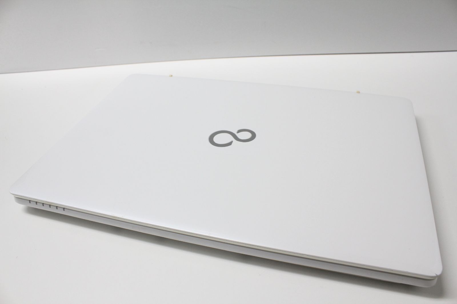 中古ノートPC】富士通〈LIFEBOOK AH46/X〉第6世代Core i3/SSD256GB