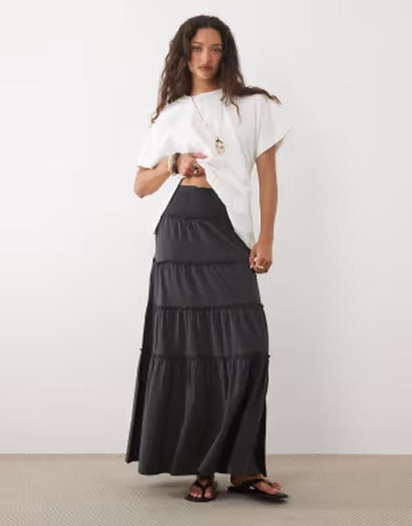 マンゴ レディース ボトムスカート ティアード Tシャツ マキシ Mango Teen tiered maxi skirt in charcoal チャコール