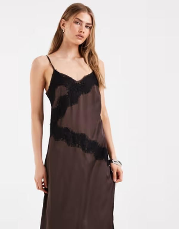 ピーシーズ レディース トップス ワンピース レーストリム サテン レース マキシ PIECESatin cami maxi dress with lace trim in chocolate Hot 20,610円