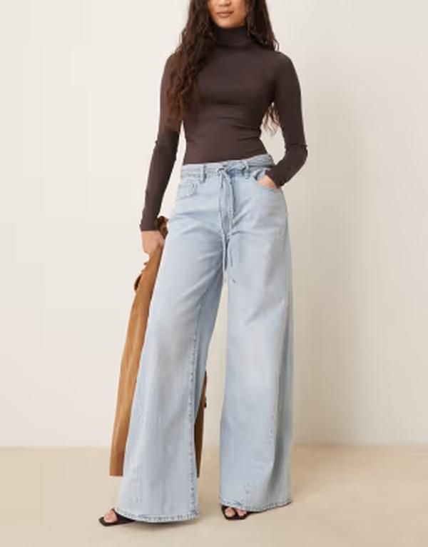 ジーナトリコ レディース ボトムス デニムパンツ ワイドレッグ タイディテール ジーンズ Gina Tricotie detail wide leg jeans in light blue wash