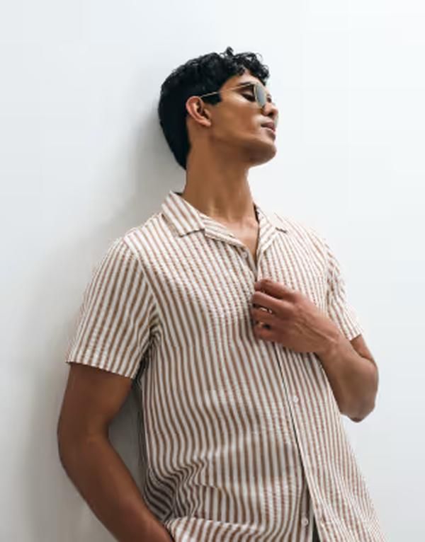 ブレーブソウル メンズ トップス シャツ Brave Soul camp collar short sleeve shirt in ecru seersucker stripes ECRU エクリュ