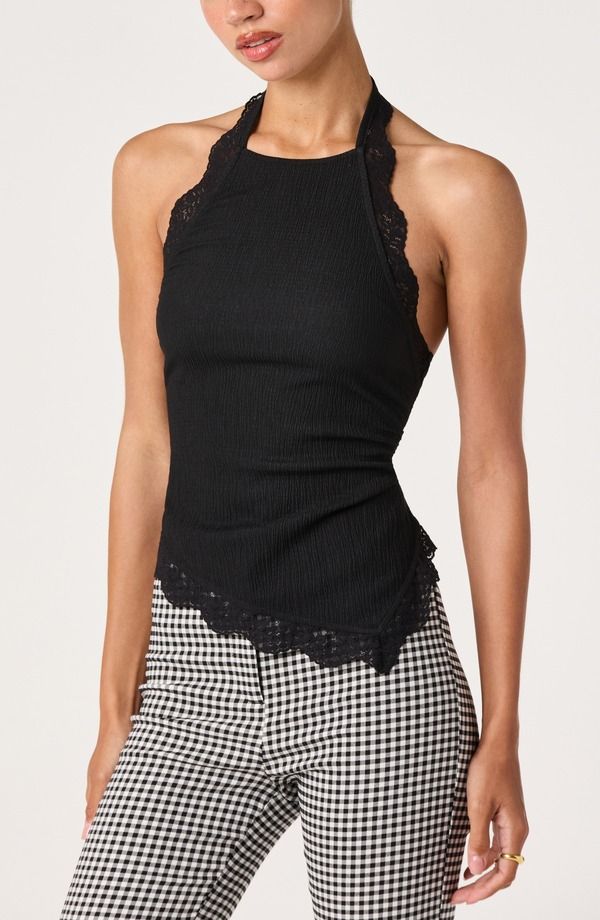 アストール レディース トップス シャツ レース ホルター ASTR the Label Zoe Lace Halter Top BLACK ブラック