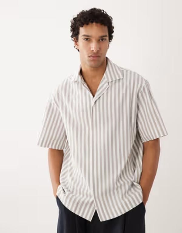 ヒューゴレッド メンズ トップス シャツ HUGO Red striped oversized shirt in lightpastel brown ブラウン