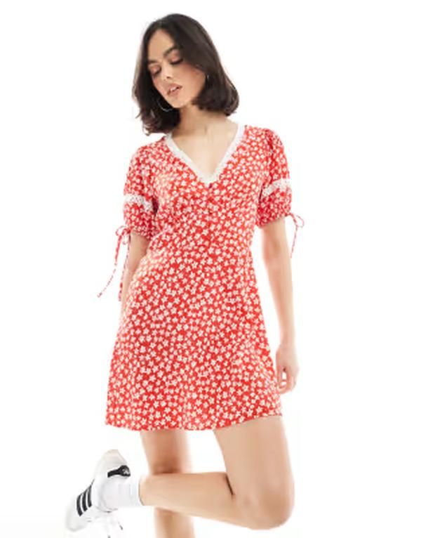 ウェンズデーガール レディース トップス ワンピース フラワー柄 ミニ フラワー Wednesdays Girl ditsy floral mini tea dress RED レッド