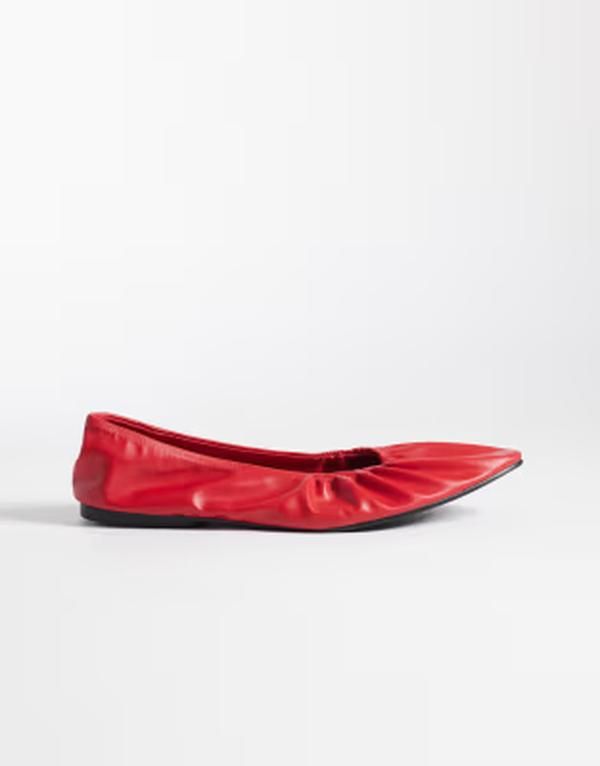 セクウェル レディース シューズ パンプス ギャザー SEQWL Costa pointed ruched ballet flats Lava Red レッド