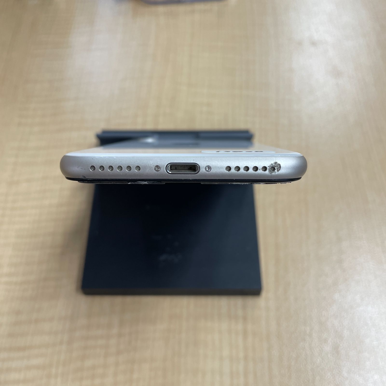 スマートフォン・携帯電話 iPhone SE3(2022) 64GB スターライトSIMフリー