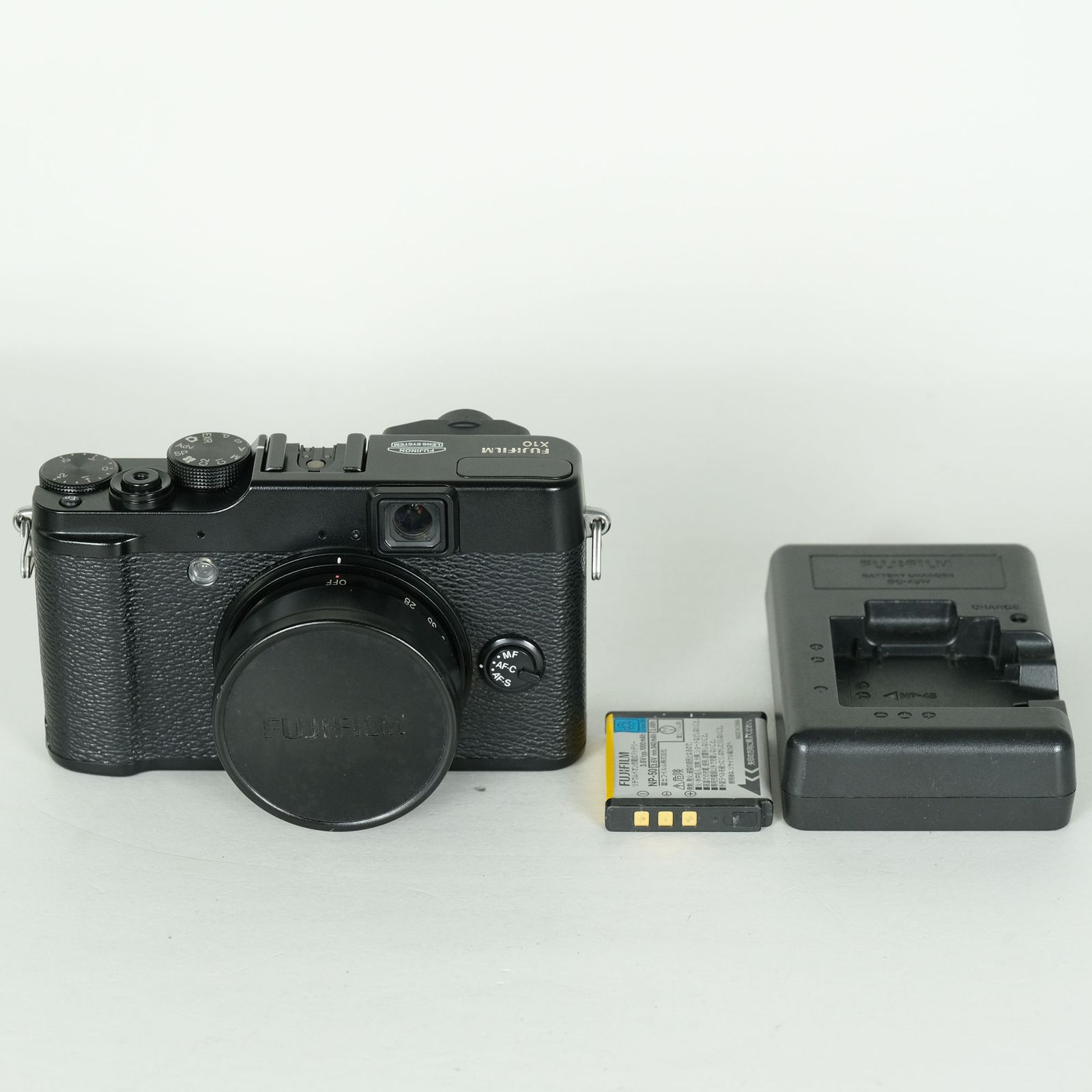 [並品] FUJIFILM X10 ブラック | コンパクトデジタルカメラ