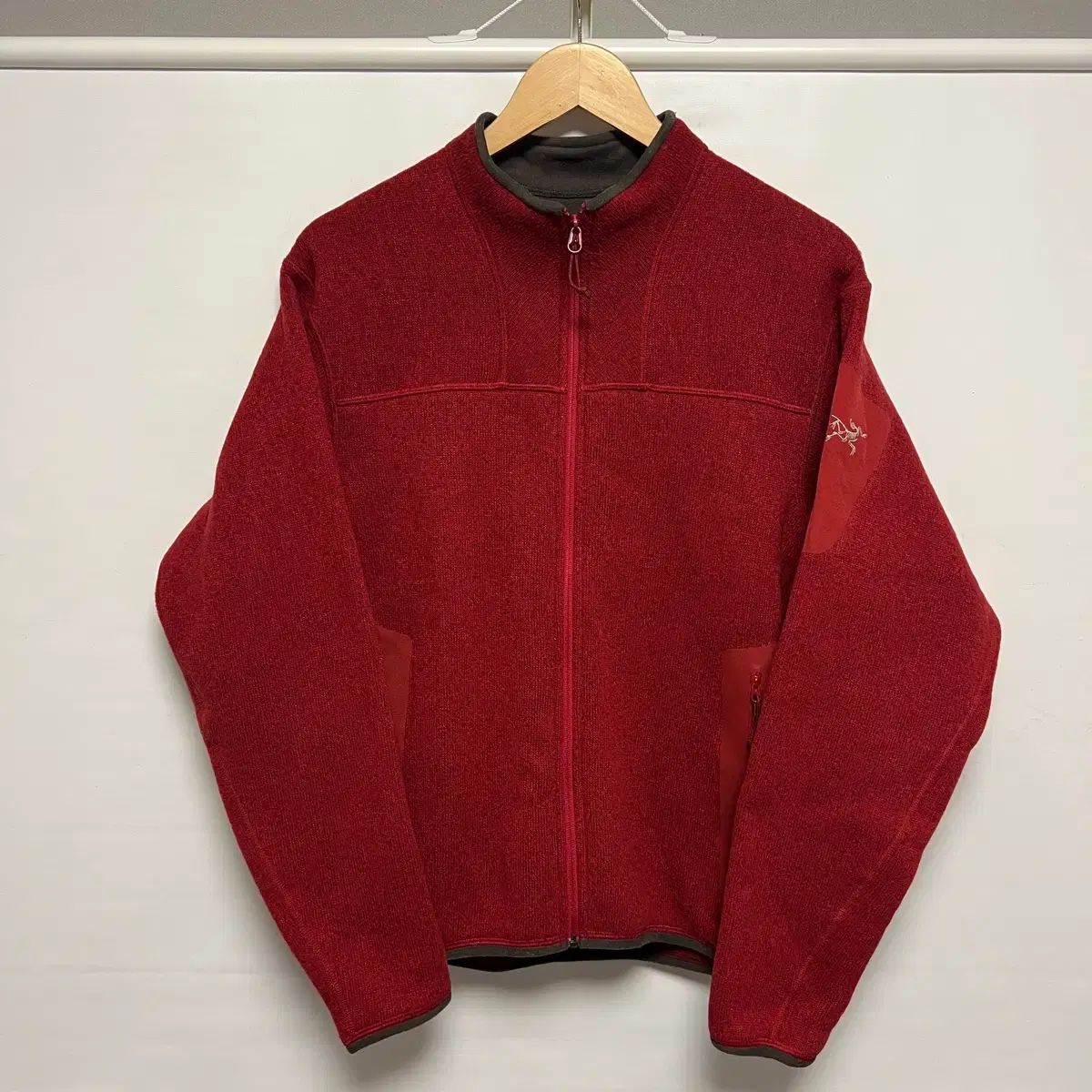 正規品/S アークテリクス フリース サイドロゴ バーガンディ ジャケット