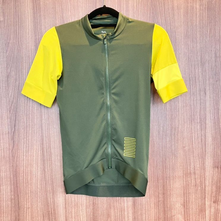 Rapha プロチームサイクルジャージ カーキMサイズ　新品 Rapha プロチーム トレーニングジャージ カーキ XS / M - メルカリ