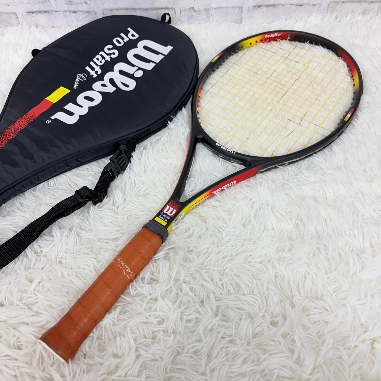 ウィルソン Pro Staff Classic 95 テニスラケット ケース付き グリップ 硬式ラケット Wilson Pro Staff Classic Tennis Racquet 14,785円