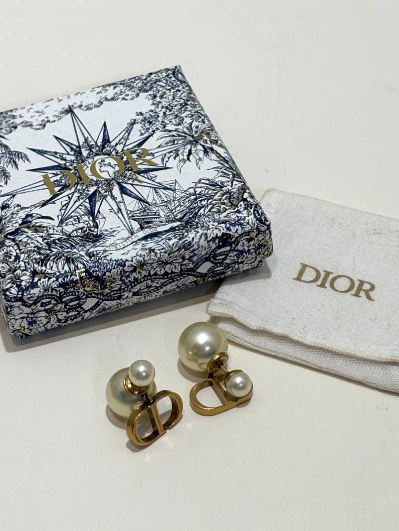 Christian Dior Tribales ピアス レジンパール バックキャッチ