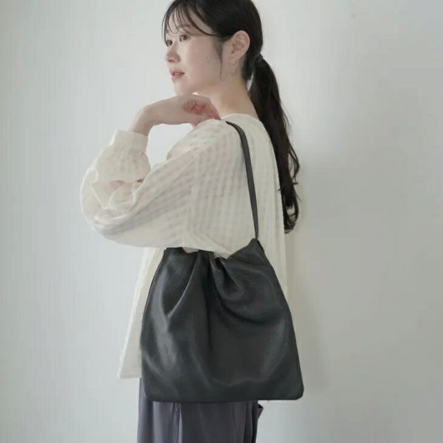 ANVOCOEUR (アンヴォクール) | pragment | GATHER ギャザー (cafe au lait/black) | レディース ショルダーバッグ ギャザーバッグ 2WAYバッグ ハンドバッグ 軽量 ナイロン バッグ 肩掛け 斜め掛け カフェ