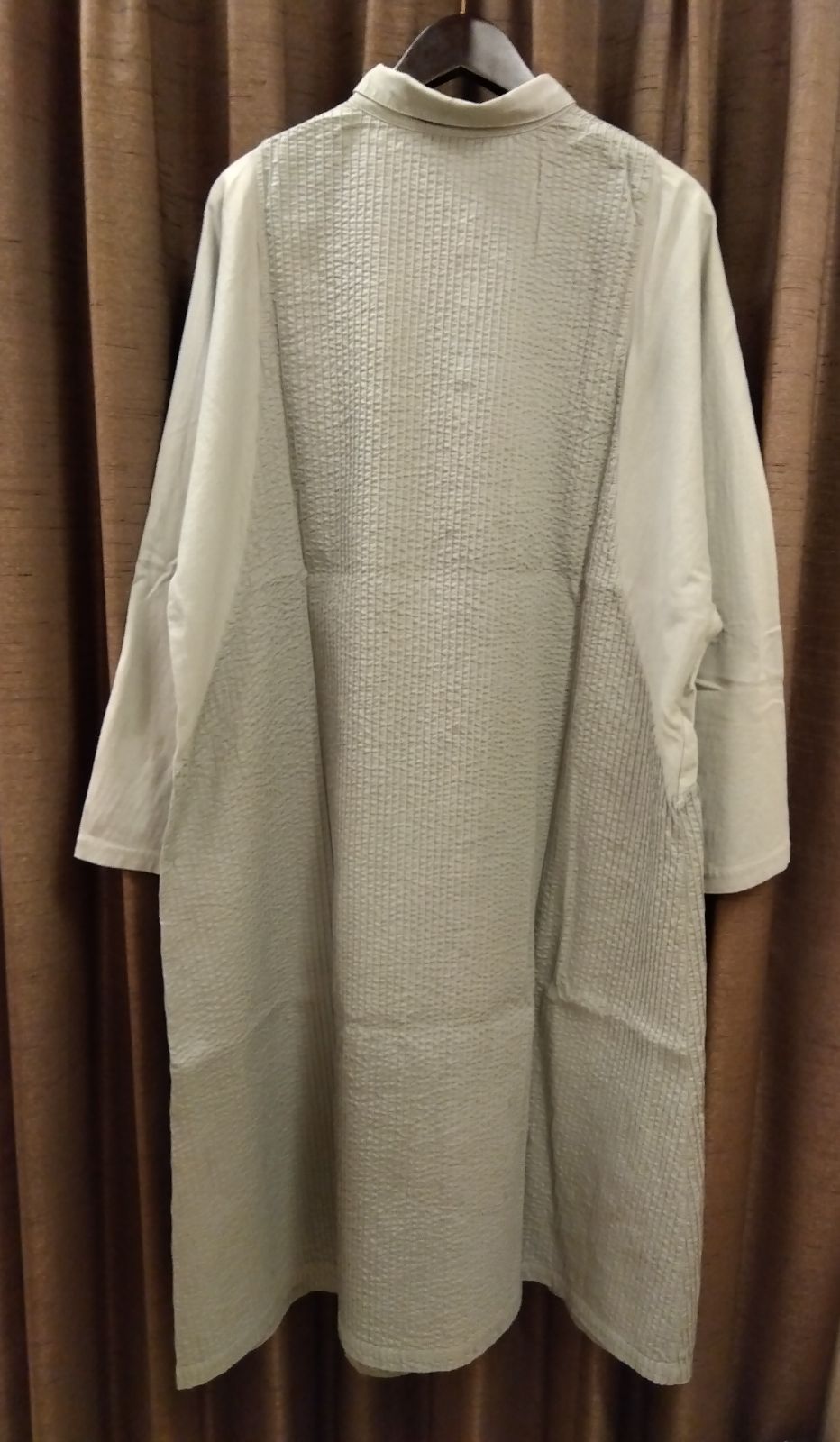 M24 ☆ヤッコマリカルド【美品】コットン100％ピンタックシャツ