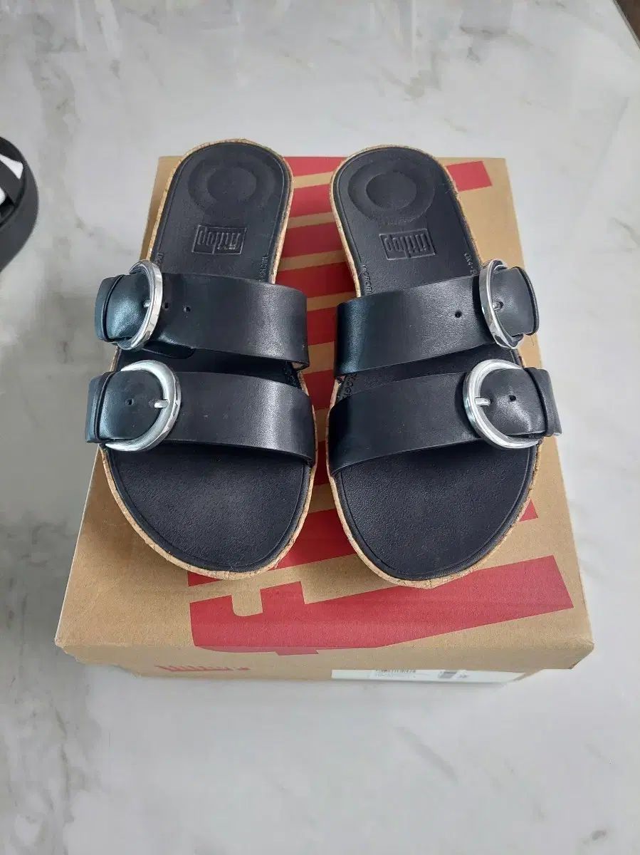 FITFLOP フィットフロップ レディース ブラック ダブル バックル サンダル 8,553円