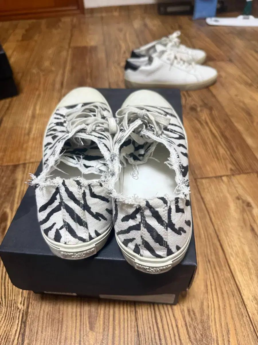Saint Laurent サンローラン スニーカー 27.0 サイズ 出品