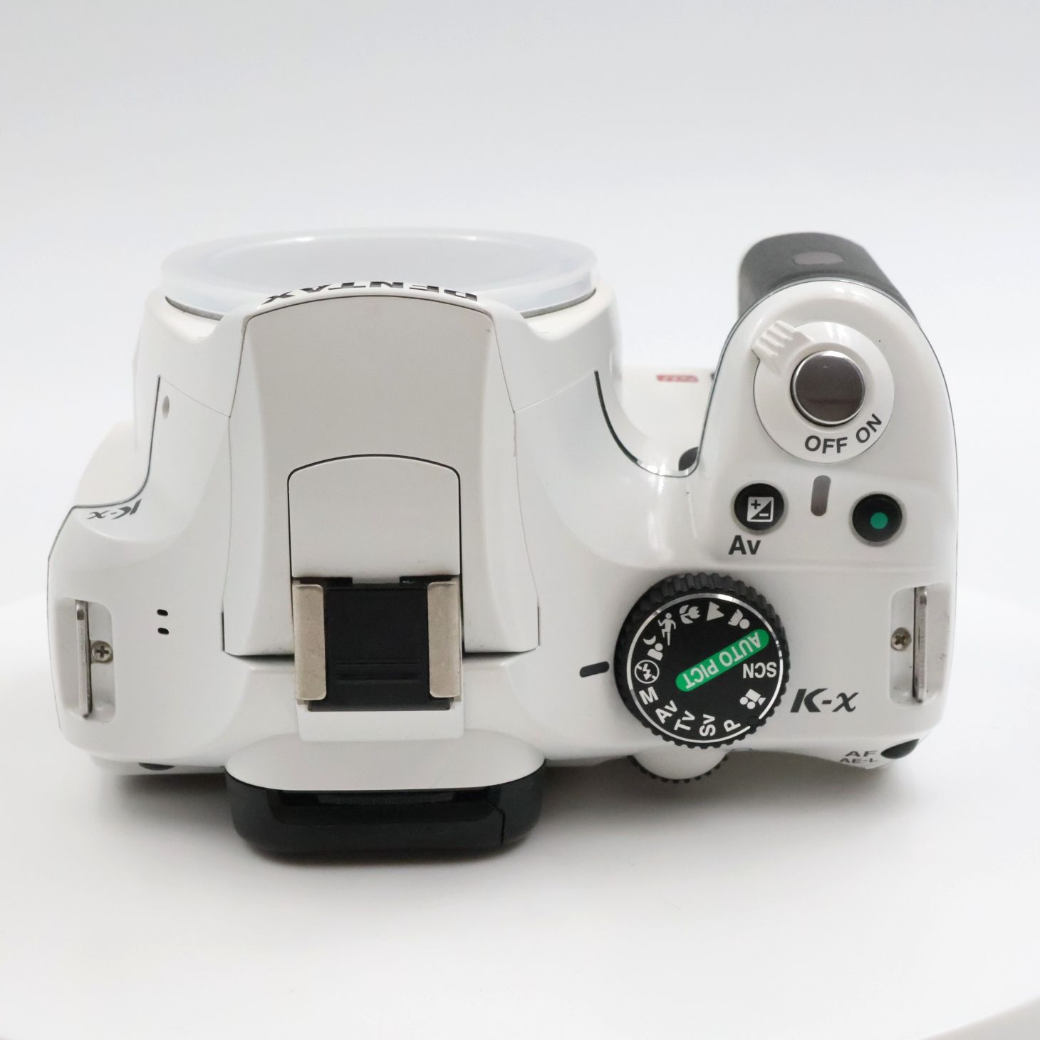 □シャッター数7943枚！良品□ PENTAX K-x ホワイト レンズキット