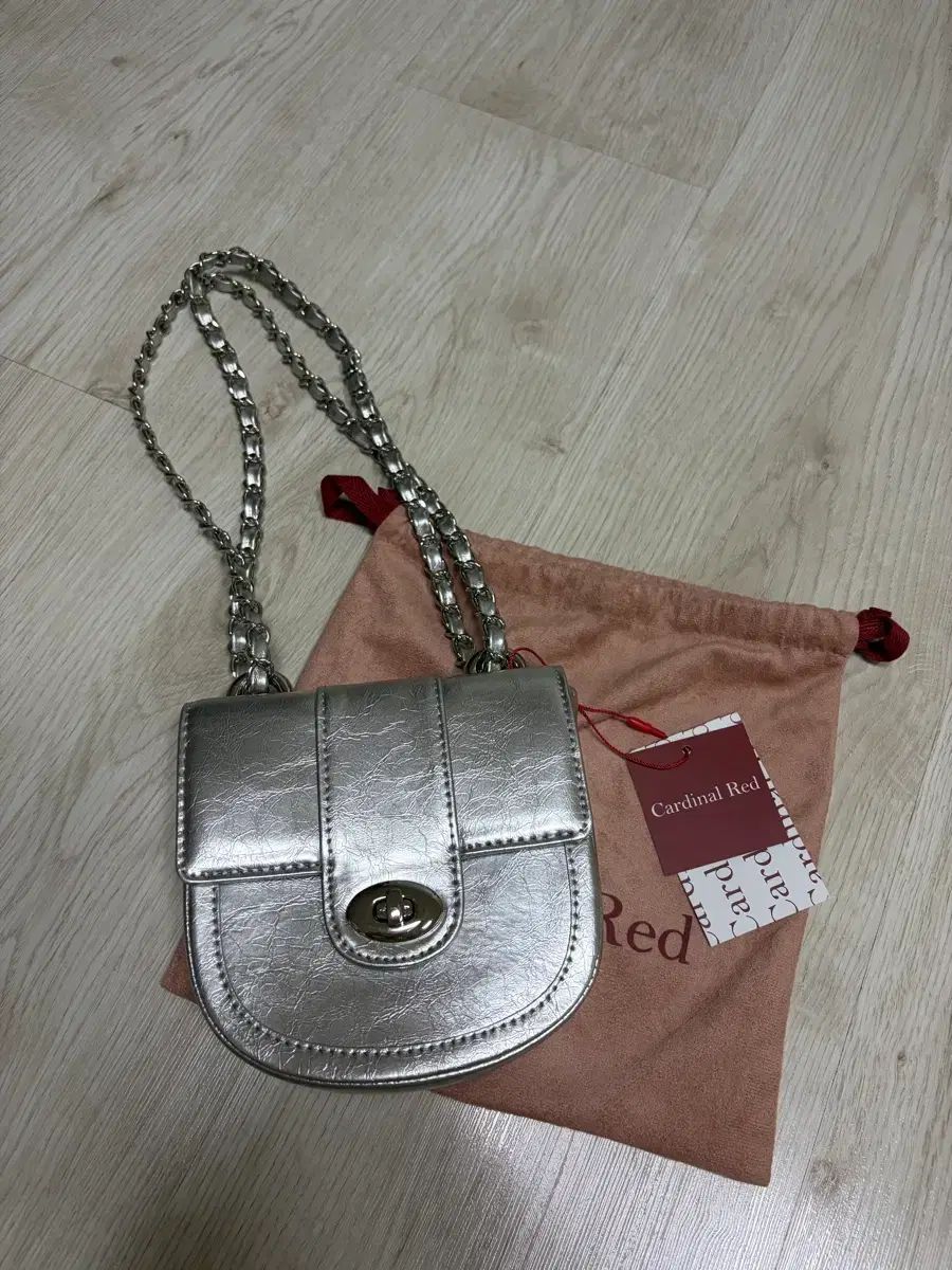 Cardinal Red Munk Bag シルバー チェーン クロスバッグ ショルダーバッグ