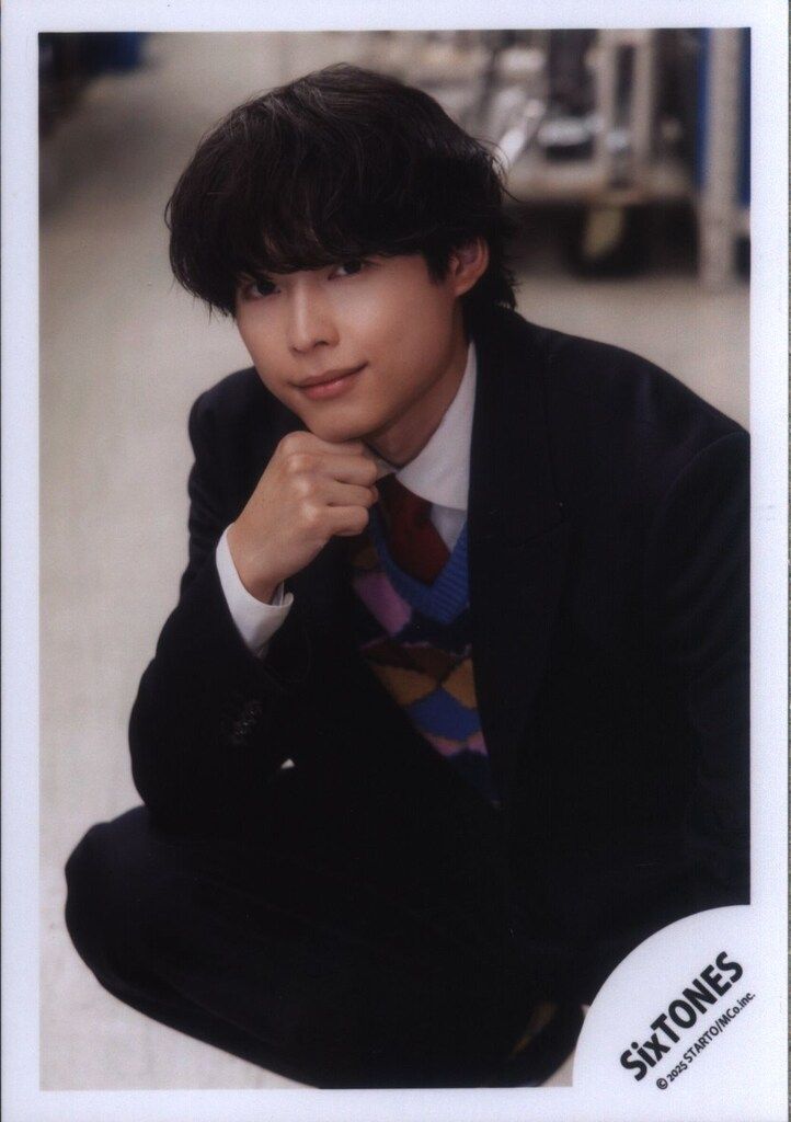 SixTONES 25年YOUNG OLD 松村北斗 公式写真 *1枚 - メルカリ