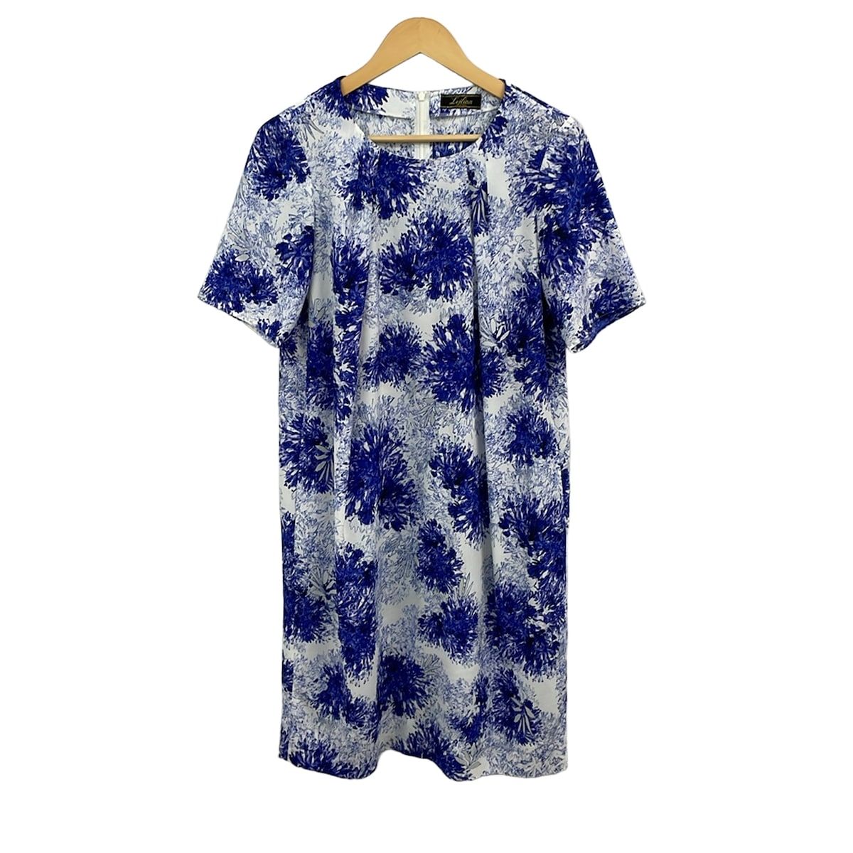 Leilian(レリアン) ワンピース サイズ11 M レディース美品 - 白×ブルー 半袖/ひざ丈/花柄