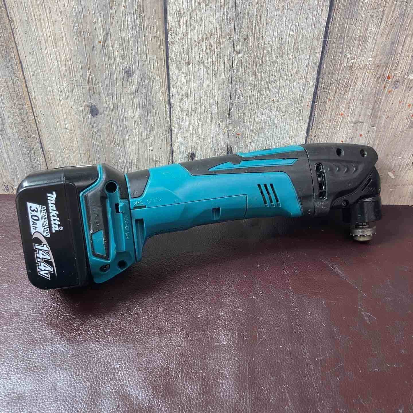 【中古品】 マキタ(makita) コードレスマルチツール TM40DZ 14.4V3.0Ahバッテリー1個付属 【東大和店】