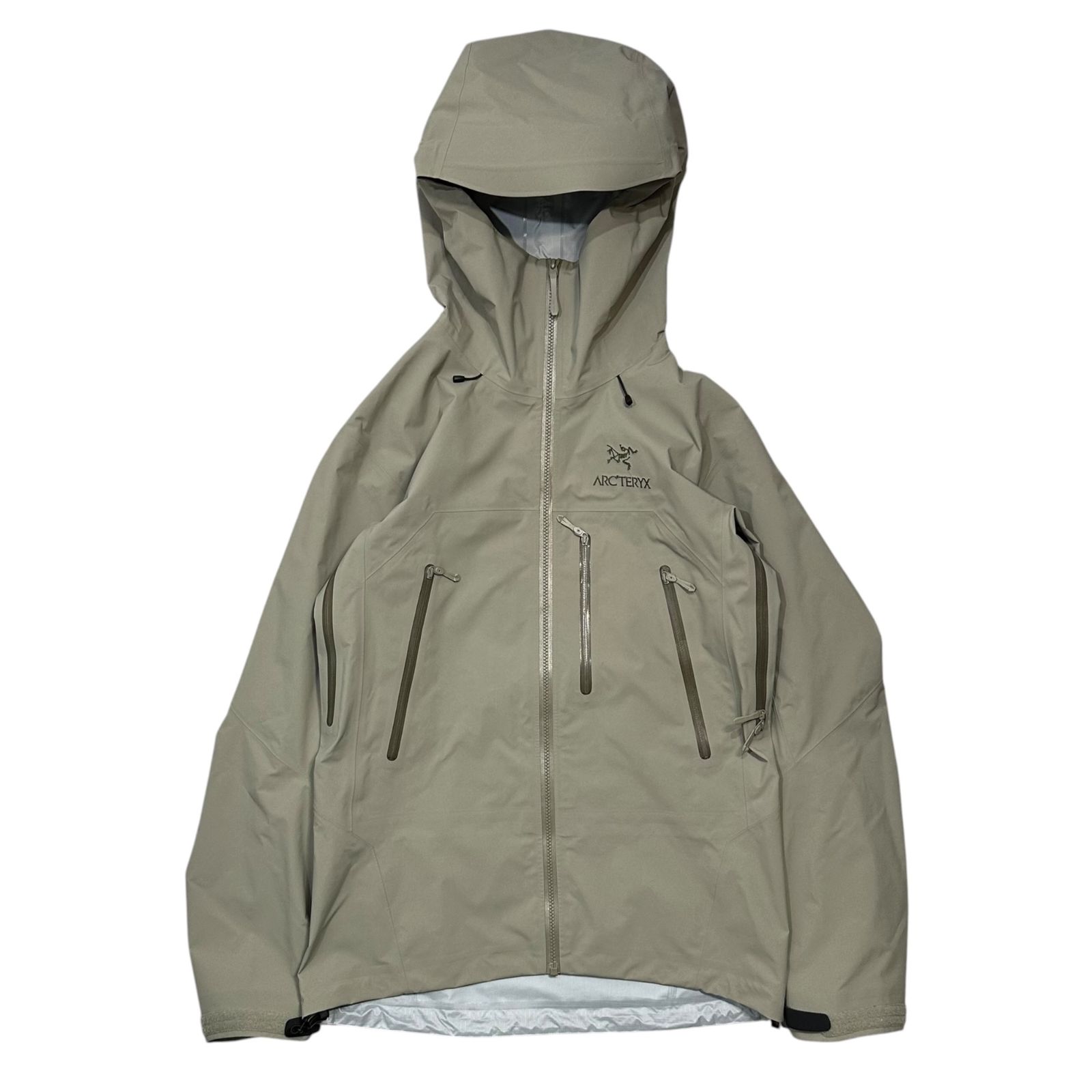 ARC'TERYX(アークテリクス) BETA SV JACKET - Distortion ベータ SV ジャケット 25694-129274 XS ディストーション(グレージュ) 廃番モデル マウンテンパーカー 86,515円