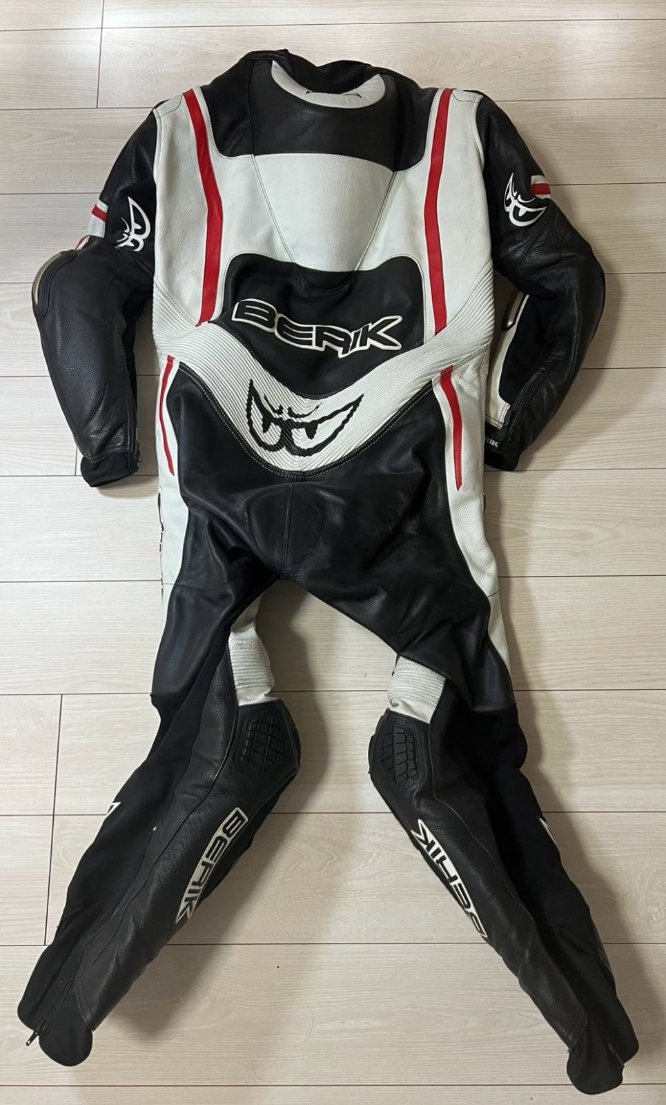 BERIK ベリック 本革 レーシングスーツ 革ツナギ XLW ブラック