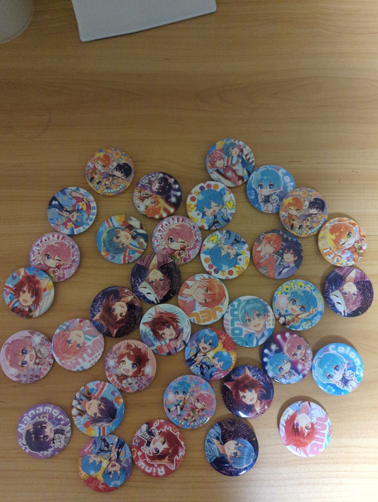 すとぷり 缶バッジ まとめ売り No.300 - メルカリ
