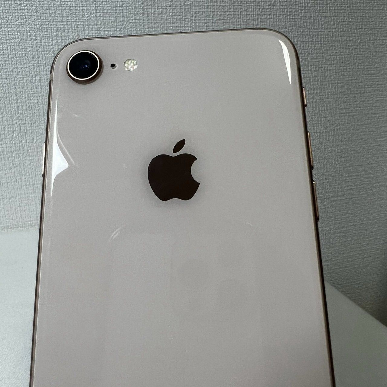 iPhone8 64GB シルバー バッテリー95% SIMロックあり - メルカリ