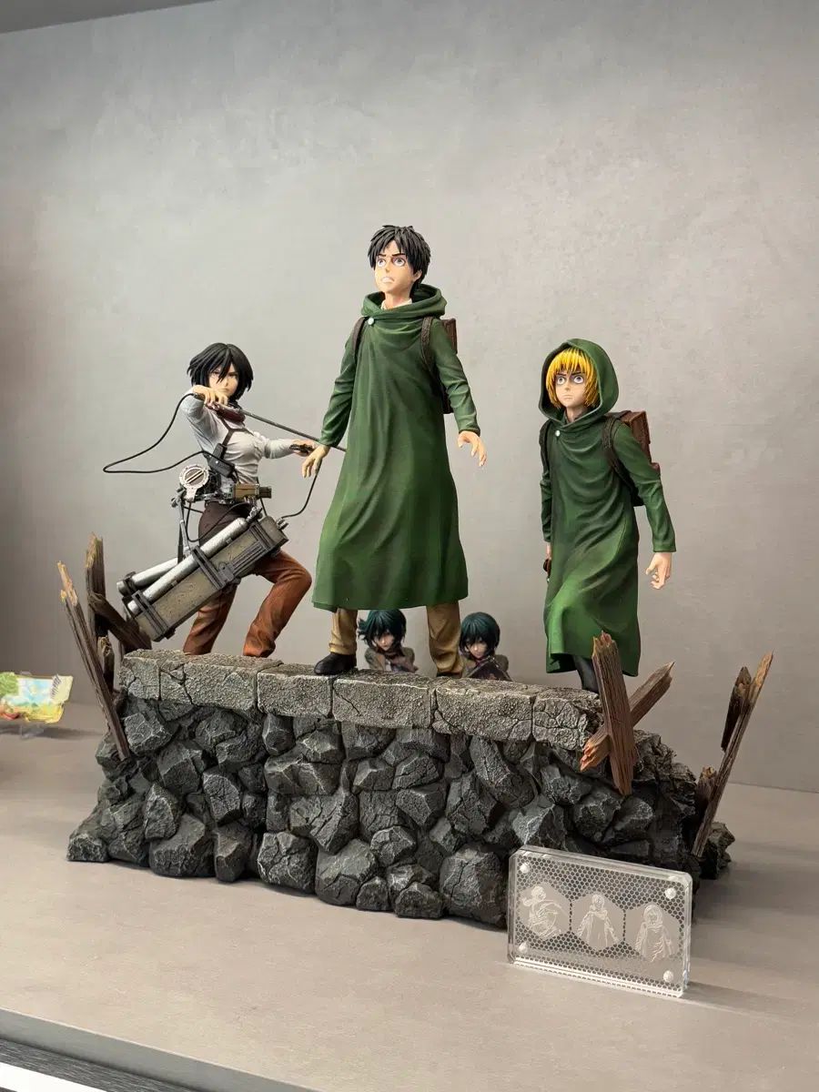 モデルパワー エレン アルミン ミカサ 進撃の巨人 レジン フィギュア
