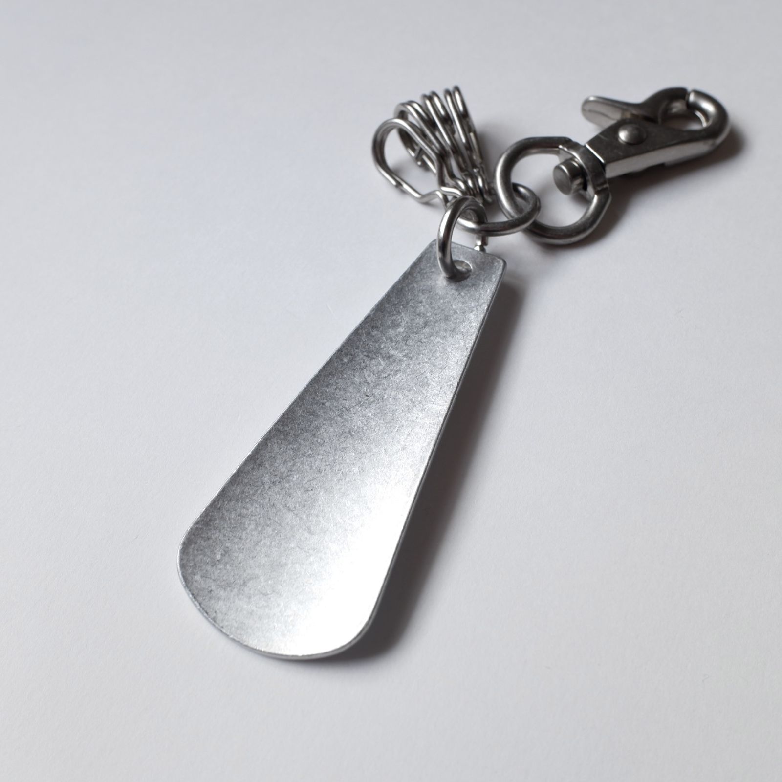 新品正規品 Our Legacy SHOEHORN KEYRING 靴べら Our Legacy SHOEHORN KEYRING MATTE ALUMINIUM - メルカリ