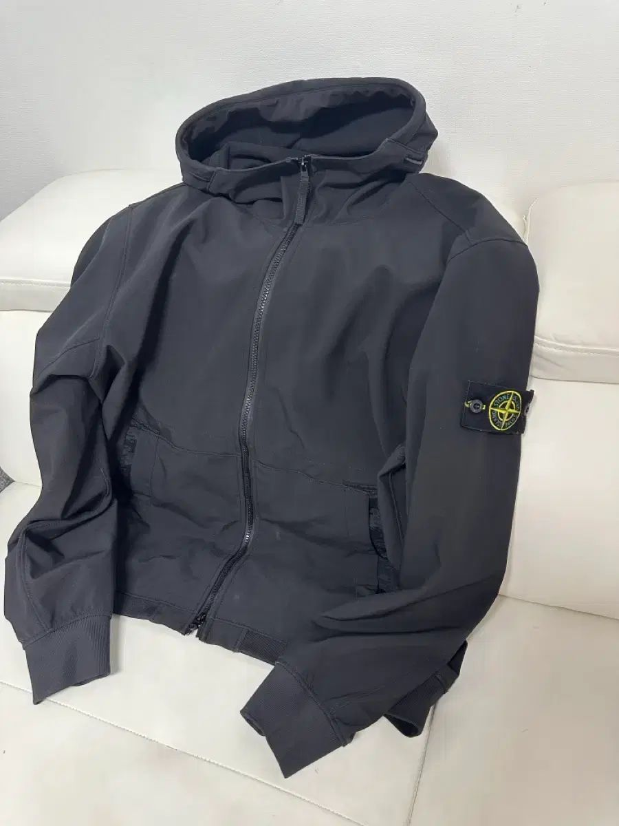 24年10月購入 XXL ストーンアイランド ブラック ソフトシェル ジャケット